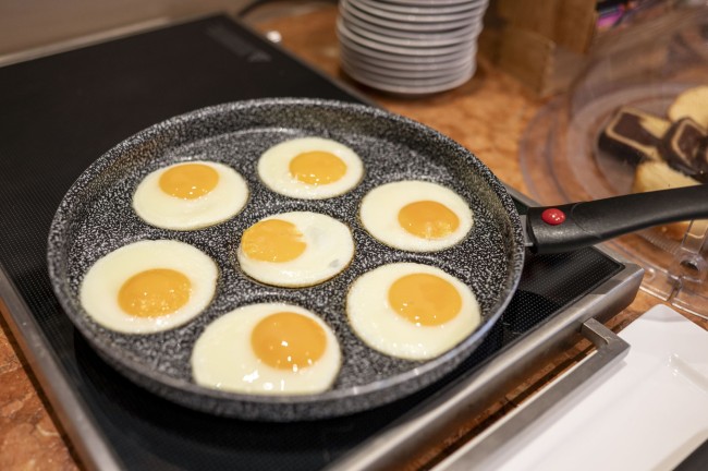 Spiegeleier f&uuml;r Ihr Urlaubsfr&uuml;hst&uuml;ck