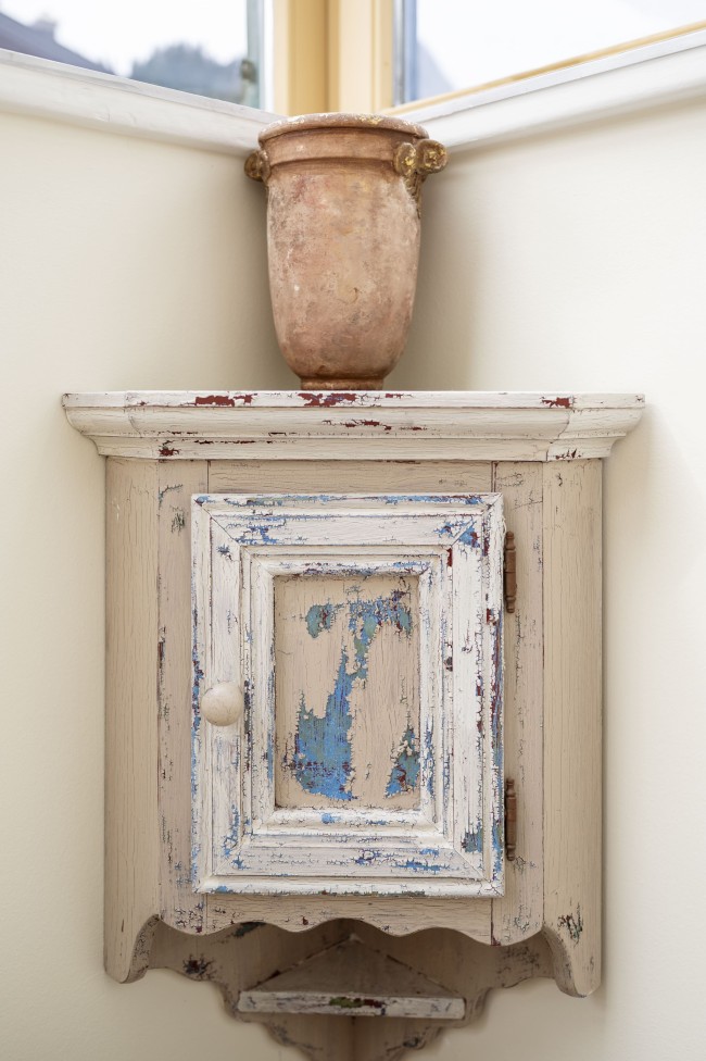 Stilvolle Dekorationen im gesamten Hotel